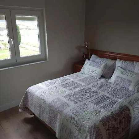 Piso Con Magnificas Vistas Apartmán Bañugues